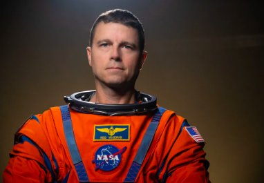 Artemis II astronaut who isn't religious cried seeing the cross after Moon mission