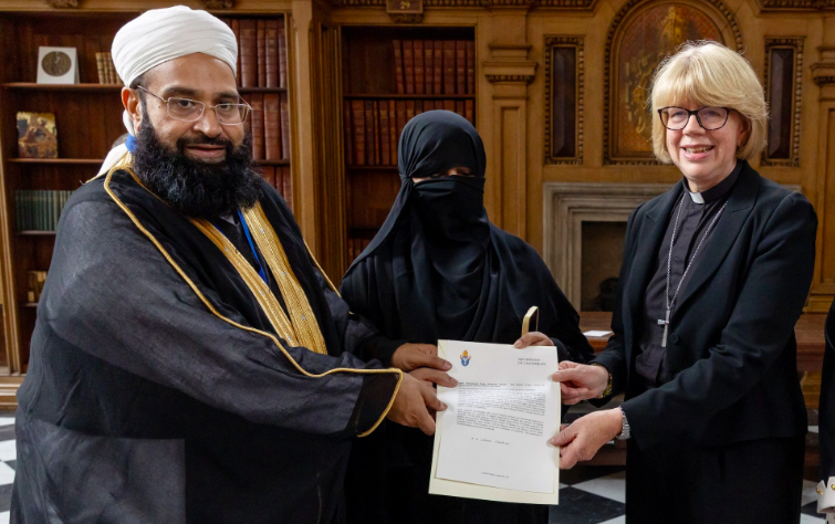 Archbishop of Canterbury withdraws award given to Muslim cleric who praised Bin Laden