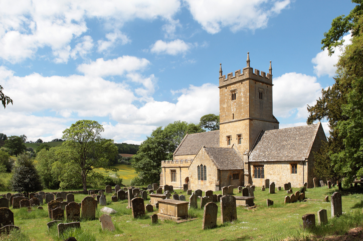 Church of England faces ‘financial disaster’ without radical cuts, academics warn