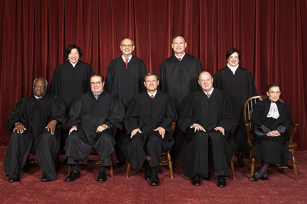 Supreme Court allows religious employers to restrict birth control(01)