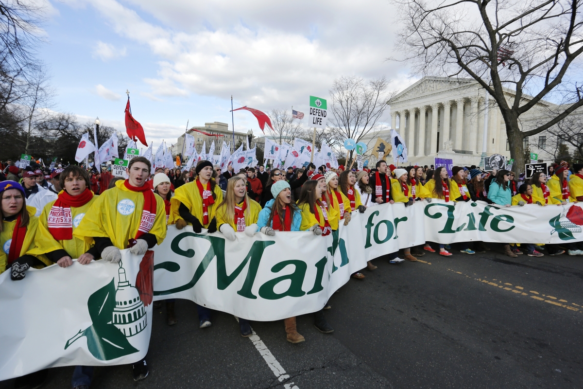 Hundreds of thousands join pro-life rally in Washington - Christian Today