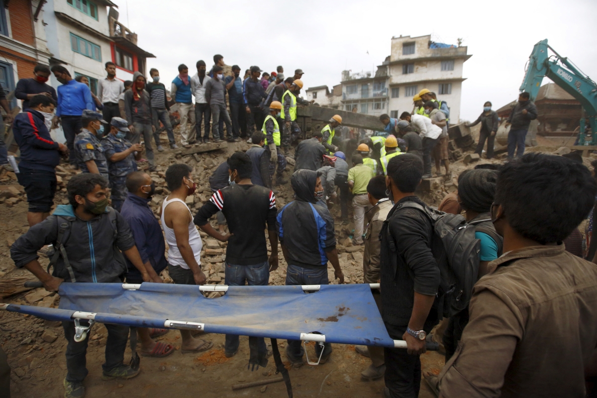 devastating-earthquake-hits-nepal-starts-everest-avalanche-christian