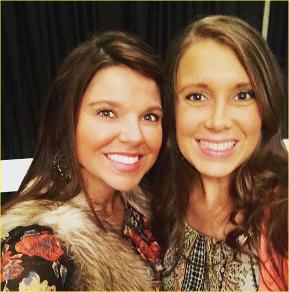 Amy Duggar King calls cousin Josh a \'fraud and complete stranger\' as