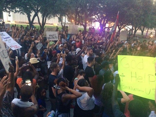Dallas: Five officers killed amid protests over shooting of black men ...
