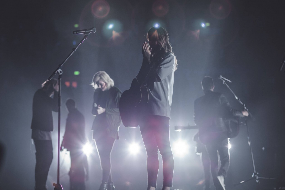 Hillsong Worship\'s \'Let There Be Light\' Lands at No. 1 on Top ...
